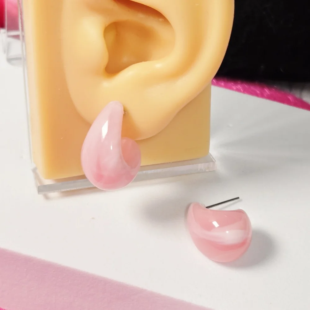 Blush Pink Marbled Teardrop Dome Earrings Glossy Chunky C-Hoop Retro Studs